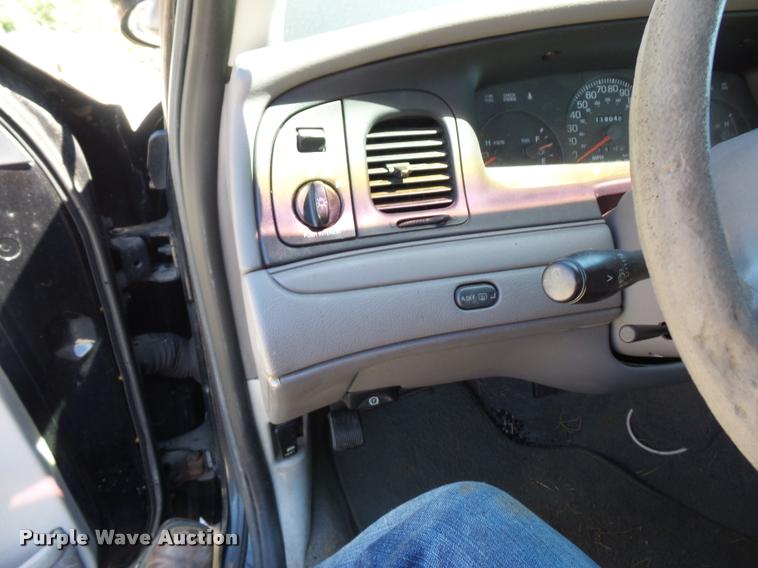 image for item DJ9563 1999 Ford Crown Victoria Police Interceptor