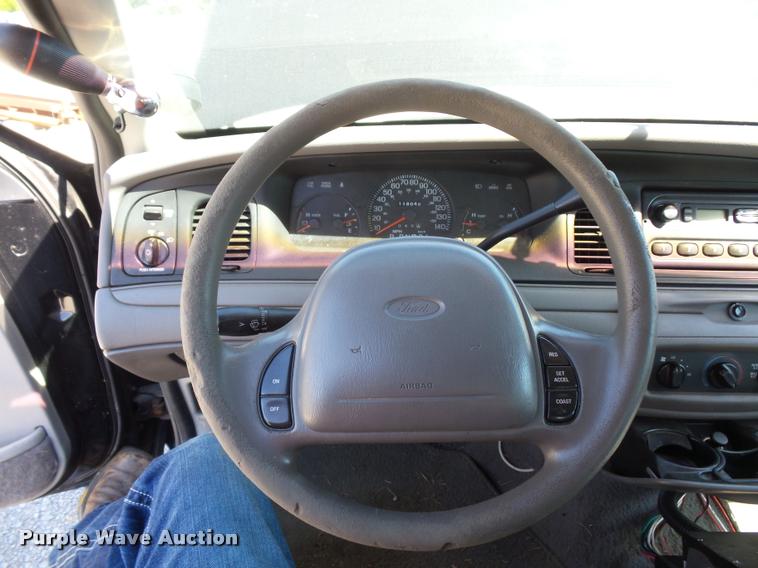 image for item DJ9563 1999 Ford Crown Victoria Police Interceptor