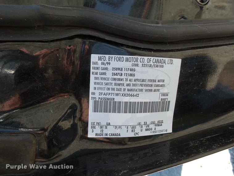 image for item DJ9563 1999 Ford Crown Victoria Police Interceptor