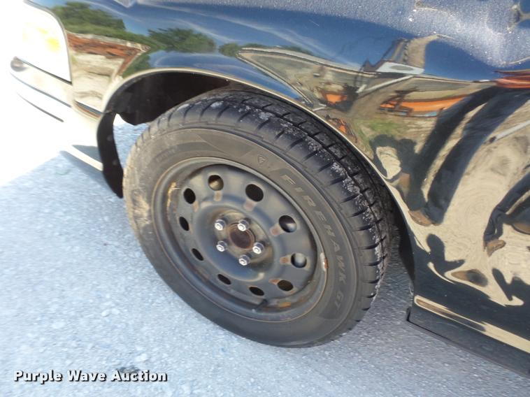 image for item DJ9564 2006 Ford Crown Victoria Police Interceptor