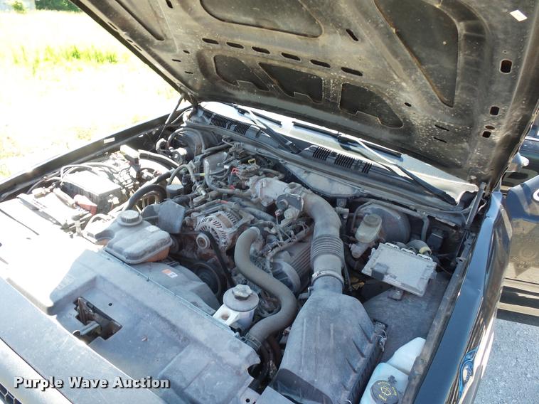 image for item DJ9564 2006 Ford Crown Victoria Police Interceptor