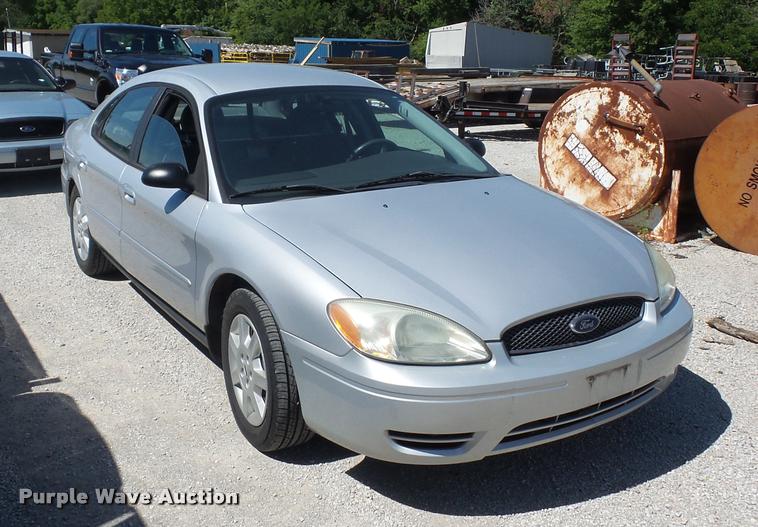 image for item DJ9567 2007 Ford Taurus