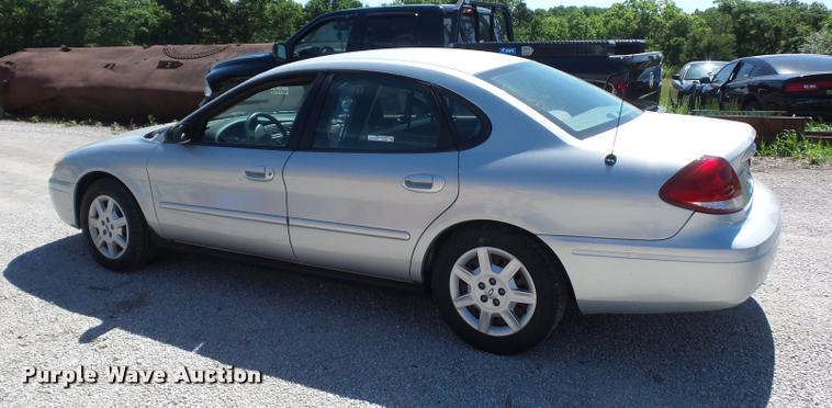 image for item DJ9567 2007 Ford Taurus