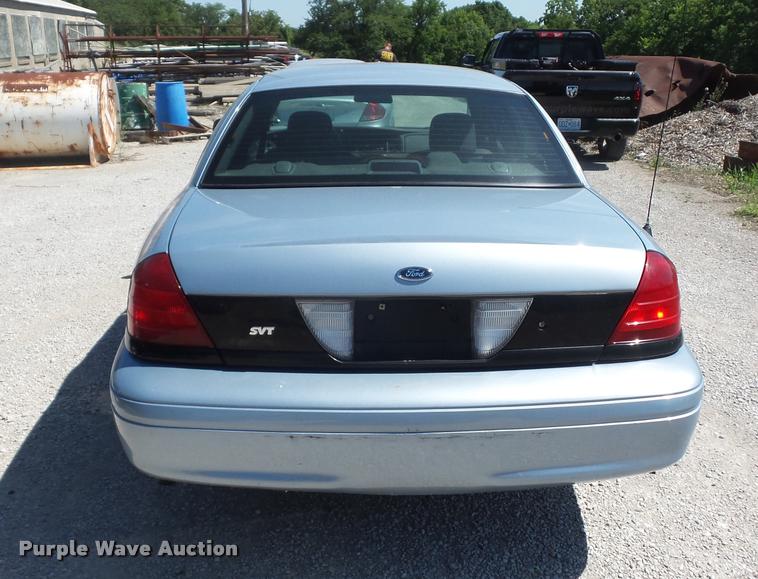 image for item DJ9568 2005 Ford Crown Victoria Police Interceptor