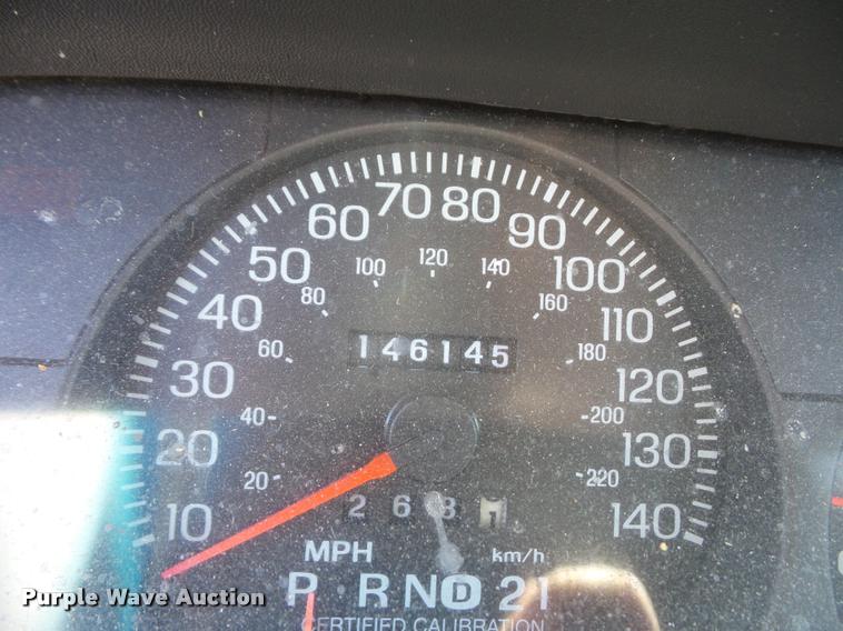 image for item DJ9568 2005 Ford Crown Victoria Police Interceptor