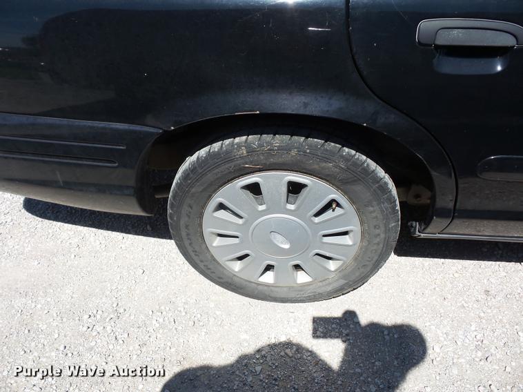 image for item DJ9569 2006 Ford Crown Victoria Police Interceptor