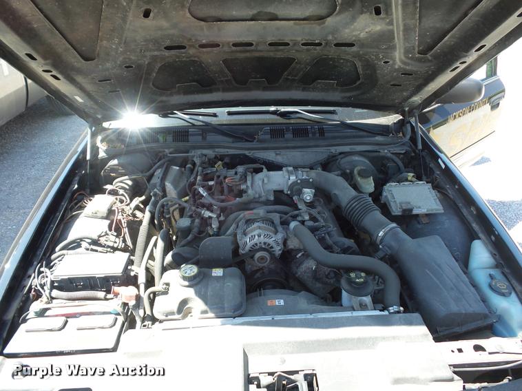 image for item DJ9569 2006 Ford Crown Victoria Police Interceptor