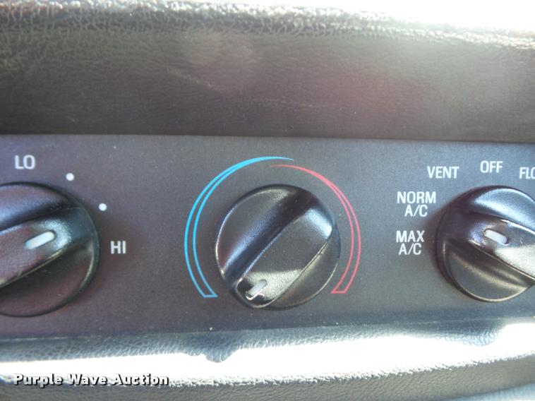 image for item DJ9569 2006 Ford Crown Victoria Police Interceptor