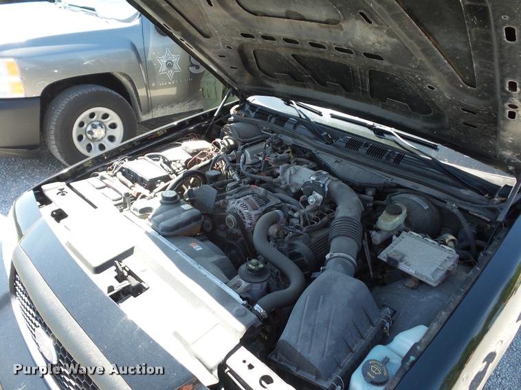 image for item DJ9569 2006 Ford Crown Victoria Police Interceptor