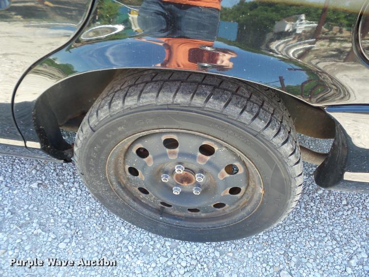 image for item DJ9570 2006 Ford Crown Victoria Police Interceptor