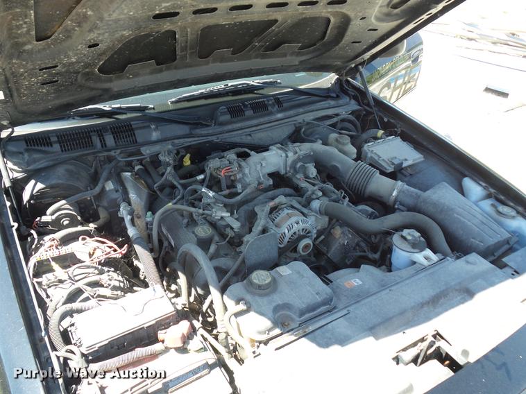 image for item DJ9570 2006 Ford Crown Victoria Police Interceptor