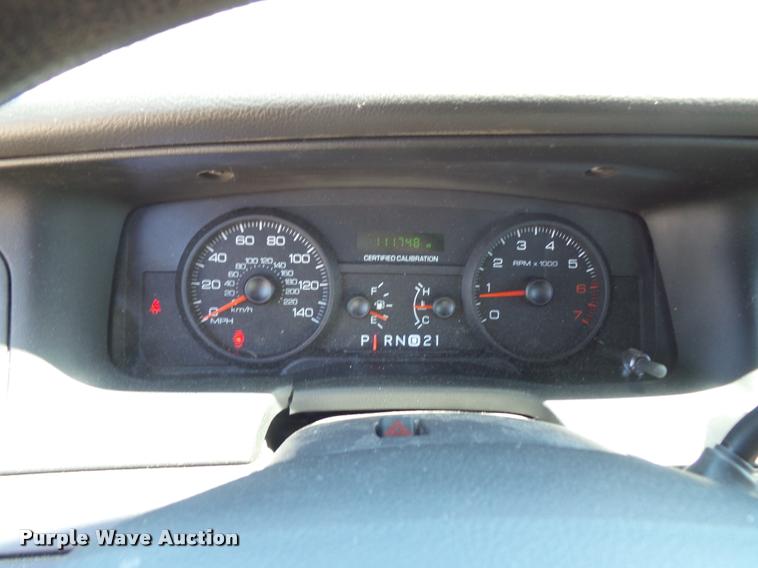 image for item DJ9570 2006 Ford Crown Victoria Police Interceptor