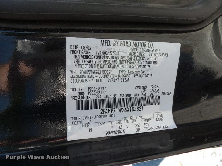 image for item DJ9570 2006 Ford Crown Victoria Police Interceptor