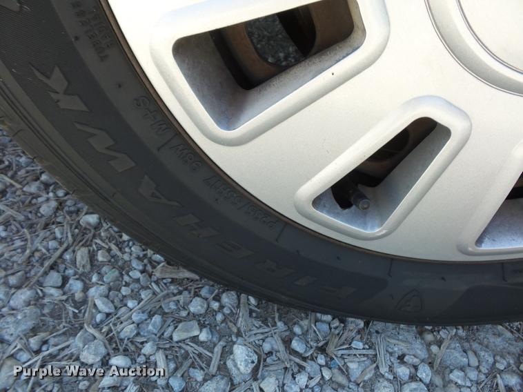 image for item DJ9571 2006 Ford Crown Victoria Police Interceptor