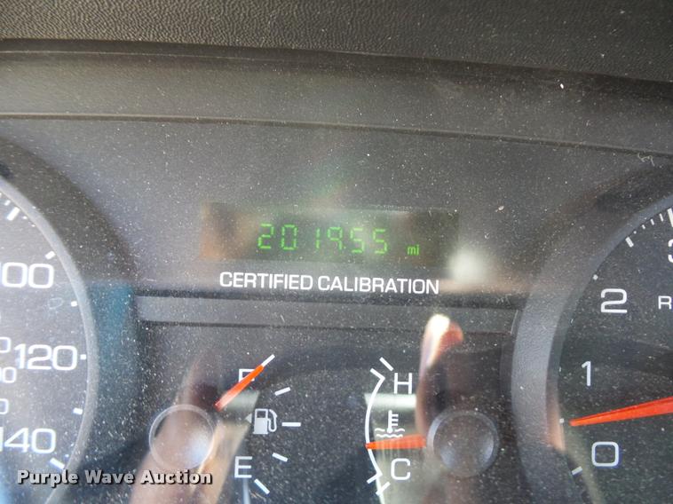 image for item DJ9571 2006 Ford Crown Victoria Police Interceptor