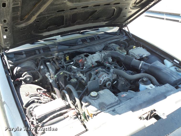 image for item DJ9571 2006 Ford Crown Victoria Police Interceptor