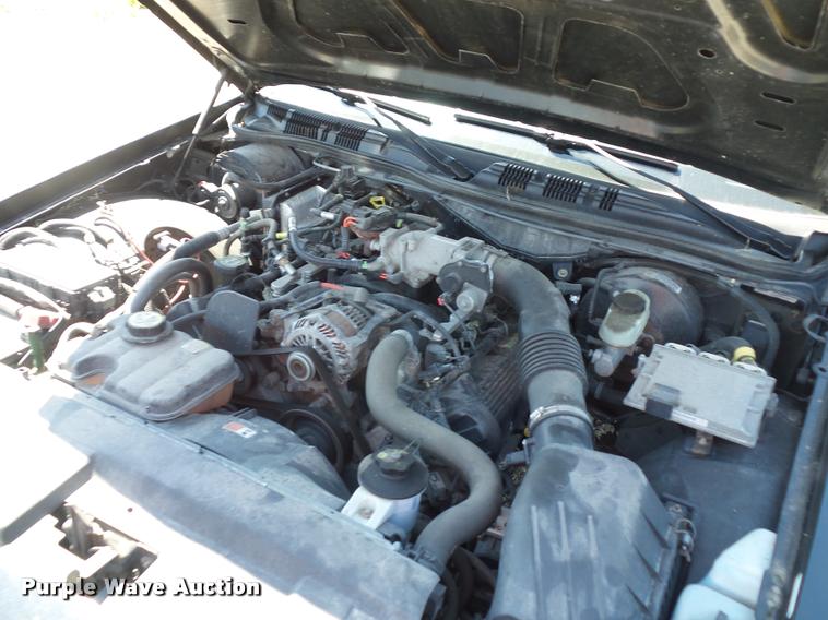image for item DJ9571 2006 Ford Crown Victoria Police Interceptor