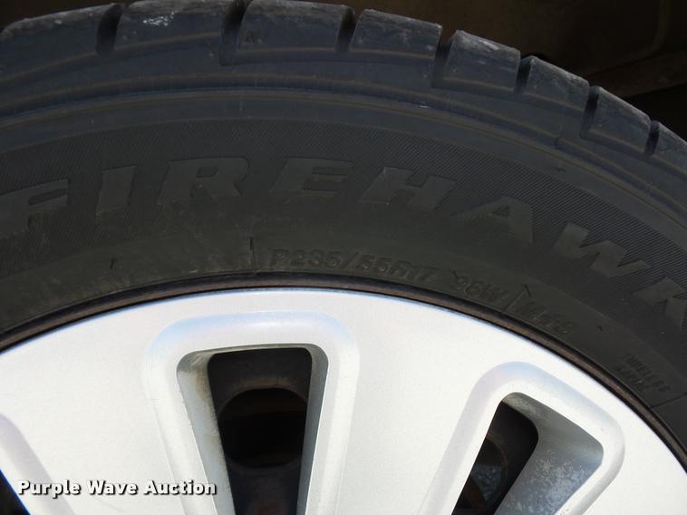 image for item DJ9572 2006 Ford Crown Victoria Police Interceptor