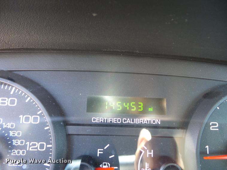 image for item DJ9572 2006 Ford Crown Victoria Police Interceptor