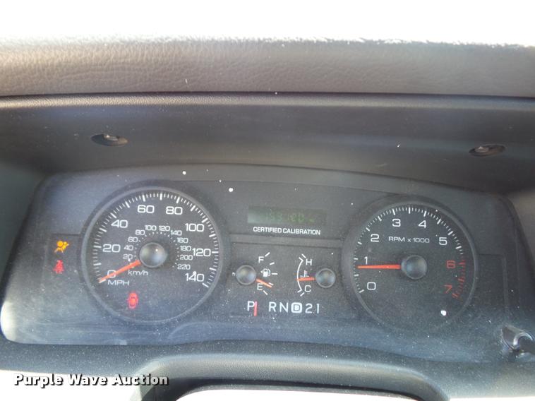 image for item DJ9573 2006 Ford Crown Victoria Police Interceptor