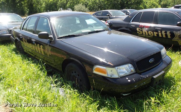 image for item DJ9574 2008 Ford Crown Victoria Police Interceptor