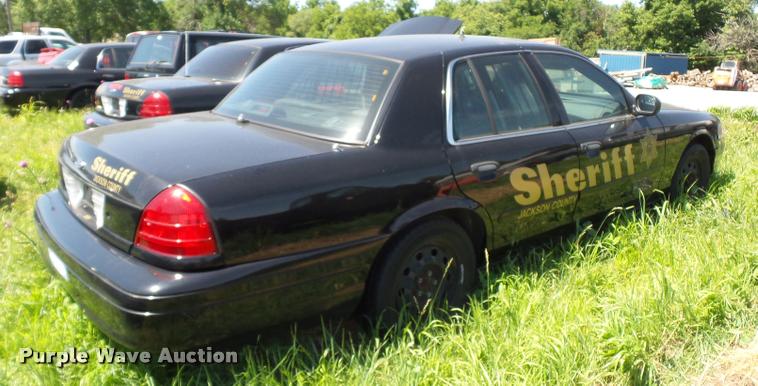 image for item DJ9574 2008 Ford Crown Victoria Police Interceptor