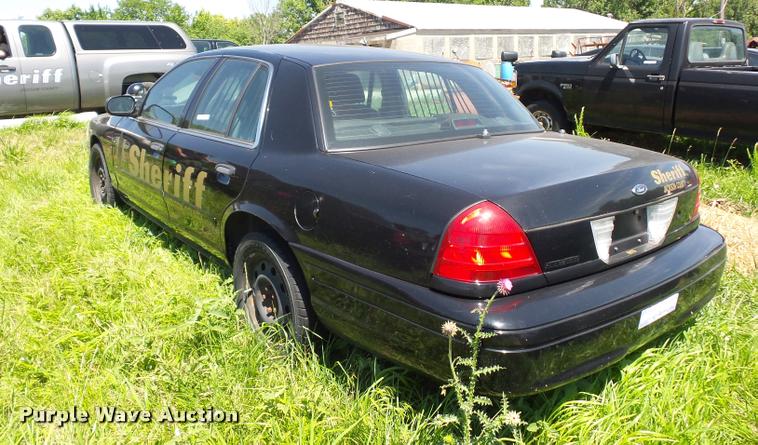 image for item DJ9574 2008 Ford Crown Victoria Police Interceptor