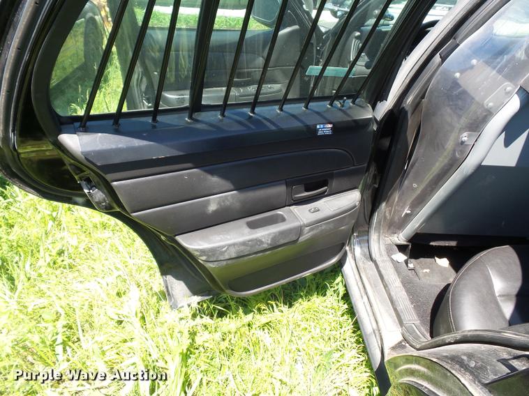 image for item DJ9574 2008 Ford Crown Victoria Police Interceptor