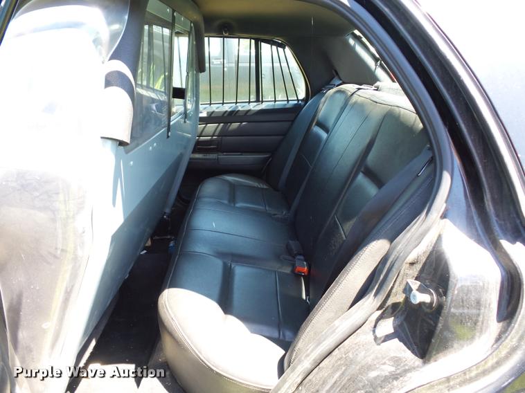 image for item DJ9574 2008 Ford Crown Victoria Police Interceptor