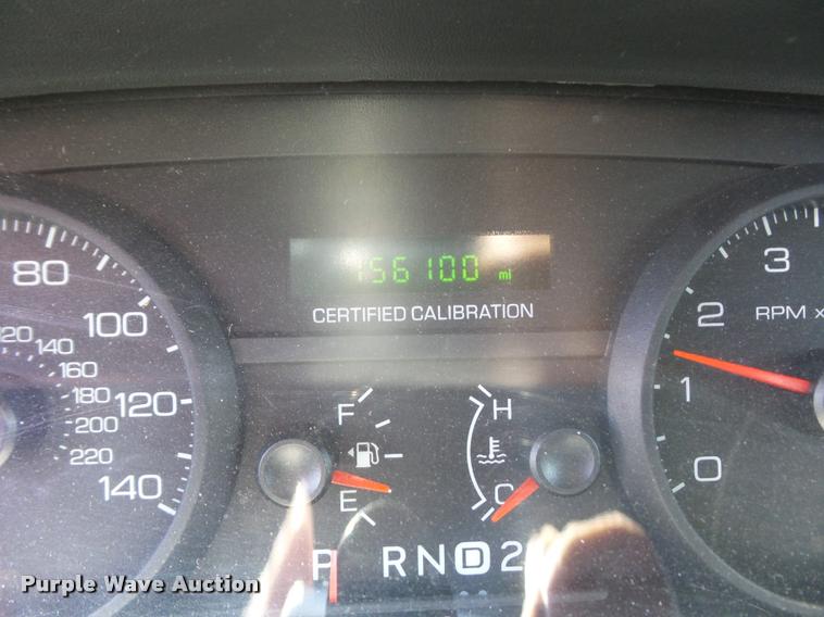 image for item DJ9574 2008 Ford Crown Victoria Police Interceptor