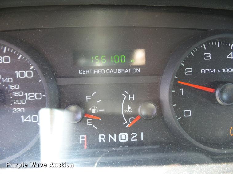 image for item DJ9574 2008 Ford Crown Victoria Police Interceptor