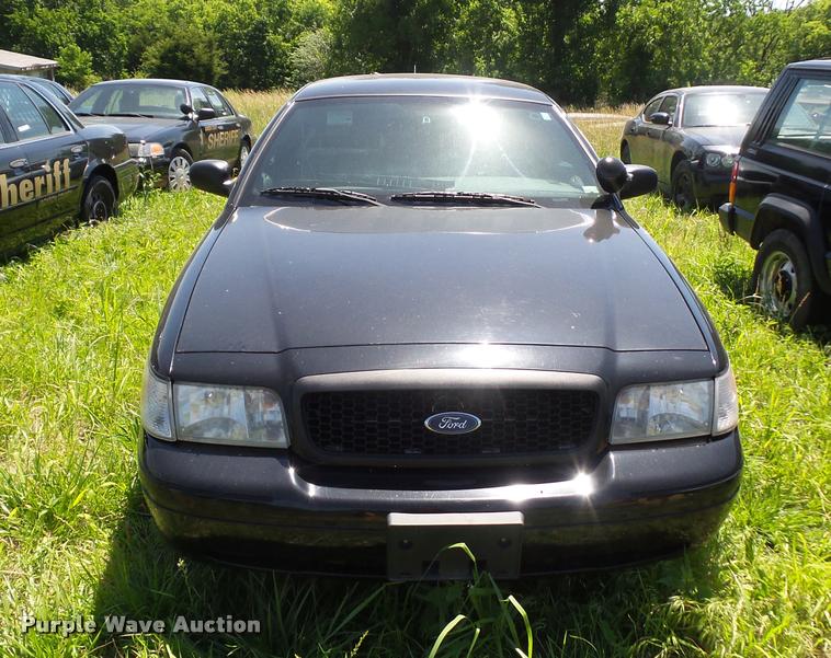 image for item DJ9575 2008 Ford Crown Victoria Police Interceptor