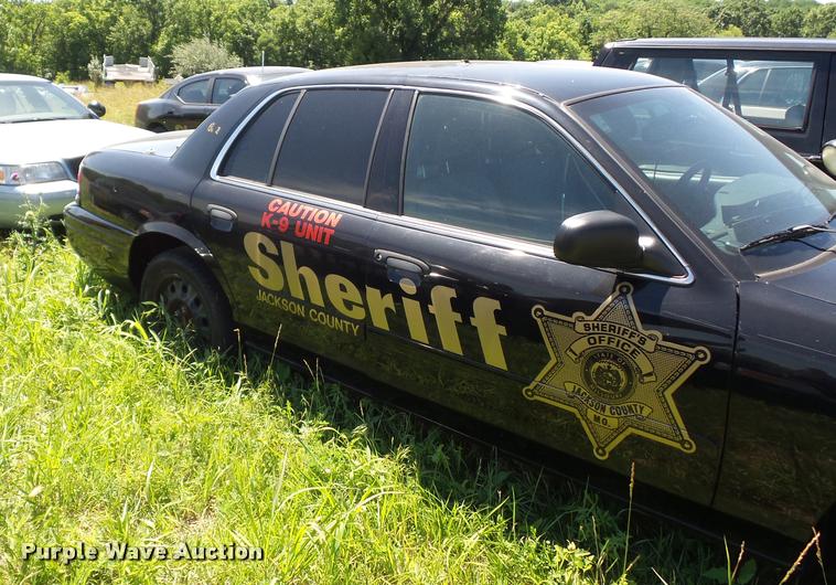 image for item DJ9575 2008 Ford Crown Victoria Police Interceptor