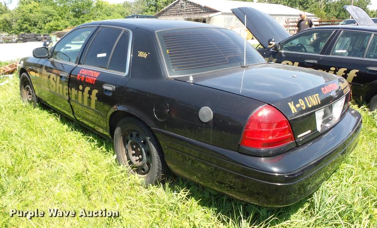 image for item DJ9575 2008 Ford Crown Victoria Police Interceptor