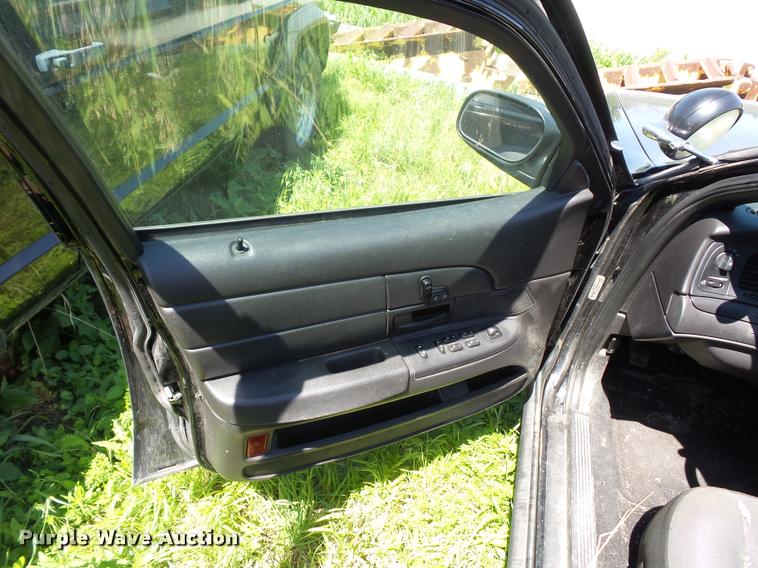 image for item DJ9575 2008 Ford Crown Victoria Police Interceptor