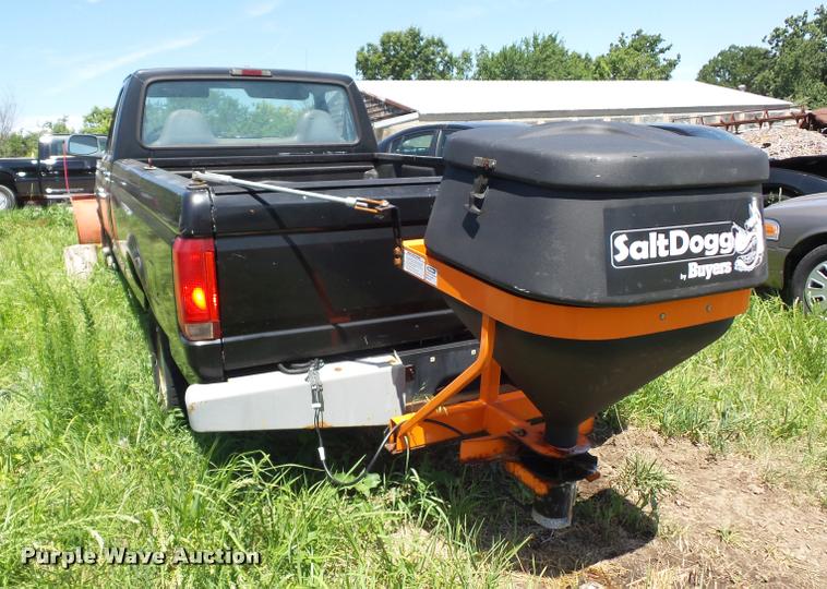 image for item DJ9576 1995 Ford F150 pickup truck