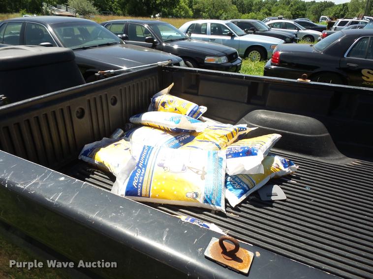 image for item DJ9576 1995 Ford F150 pickup truck