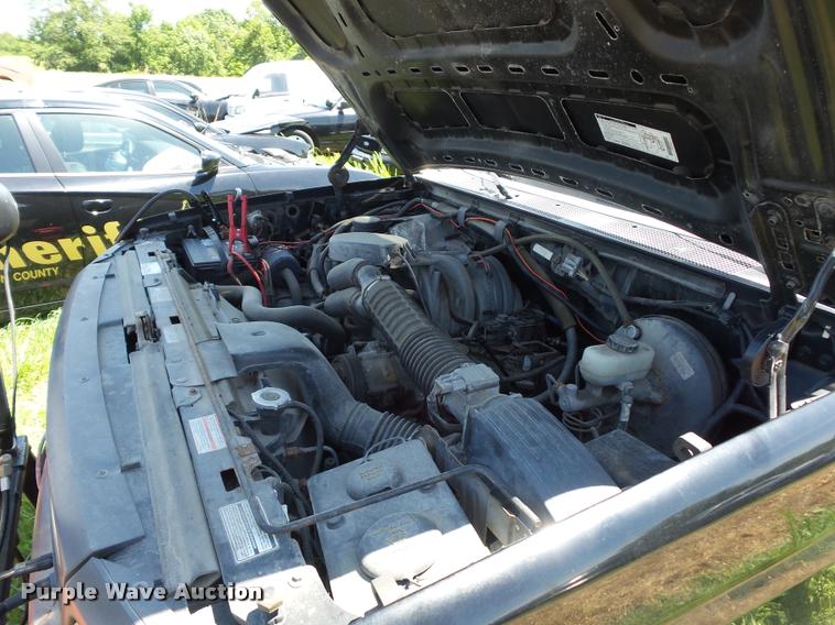 image for item DJ9576 1995 Ford F150 pickup truck