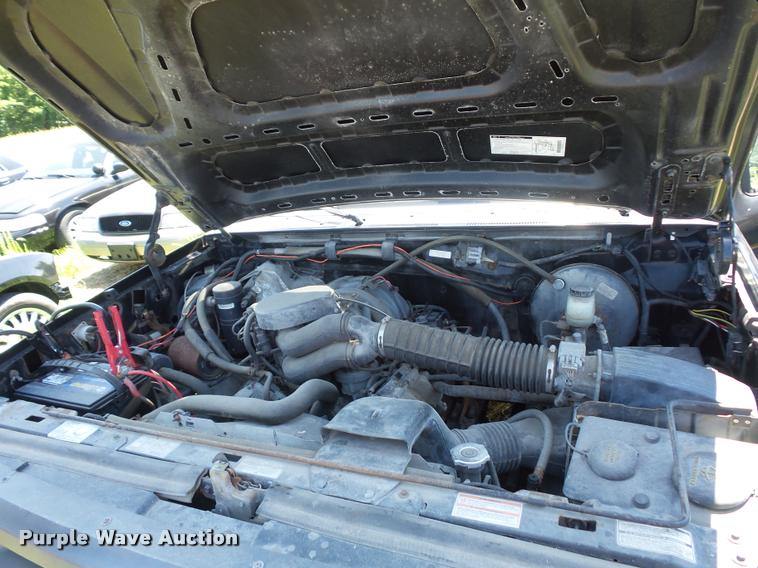 image for item DJ9576 1995 Ford F150 pickup truck