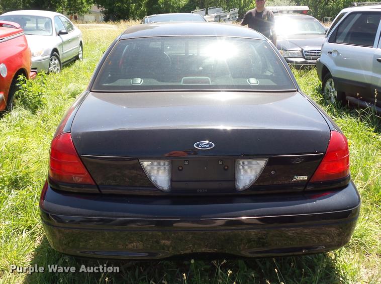 image for item DJ9577 2009 Ford Crown Victoria Police Interceptor