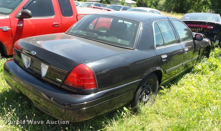 image for item DJ9577 2009 Ford Crown Victoria Police Interceptor
