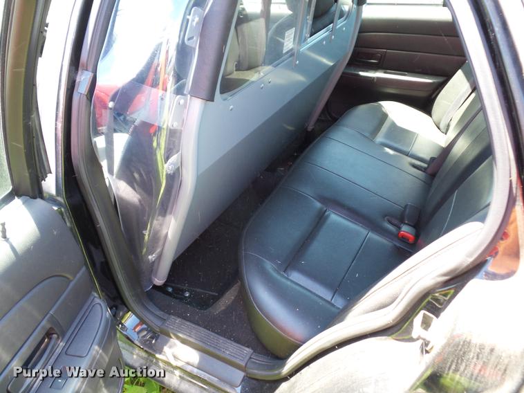 image for item DJ9577 2009 Ford Crown Victoria Police Interceptor