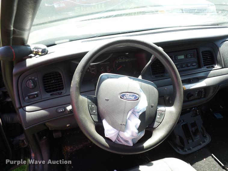 image for item DJ9577 2009 Ford Crown Victoria Police Interceptor
