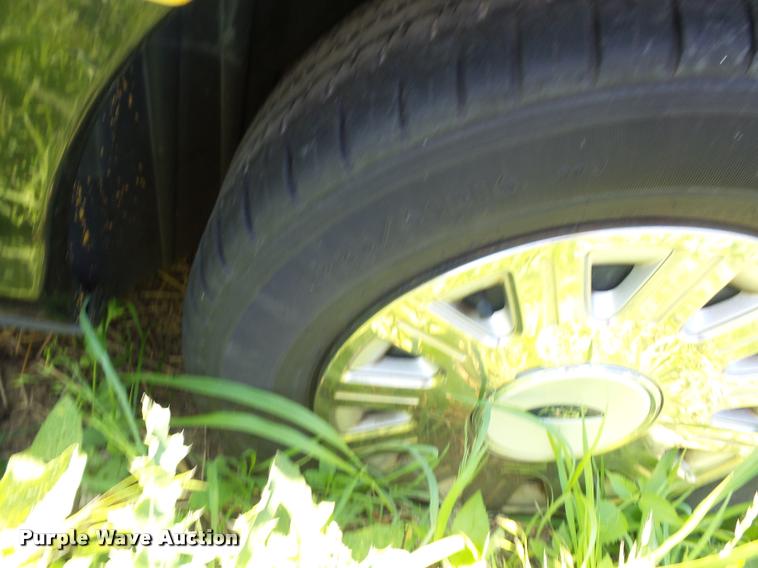 image for item DJ9579 2003 Ford Crown Victoria Police Interceptor