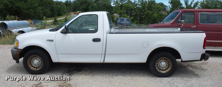 image for item DJ9581 1997 Ford F150 pickup truck