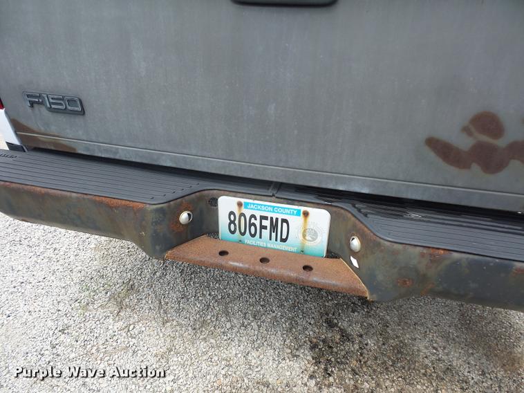 image for item DJ9581 1997 Ford F150 pickup truck