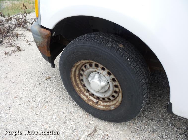 image for item DJ9581 1997 Ford F150 pickup truck