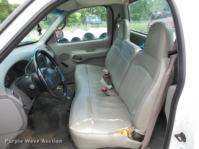 image for item DJ9581 1997 Ford F150 pickup truck