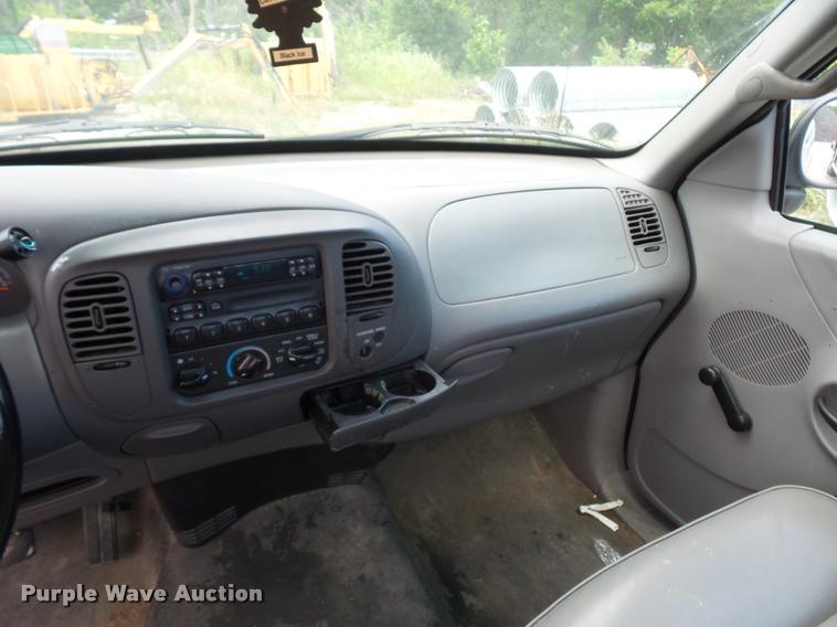 image for item DJ9581 1997 Ford F150 pickup truck