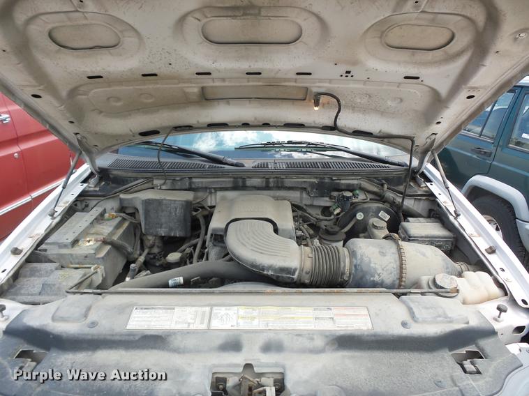 image for item DJ9581 1997 Ford F150 pickup truck